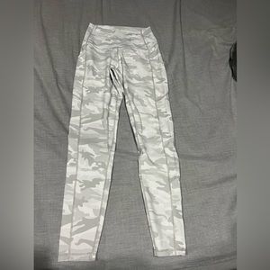 White and grey Camo Leggings. In great condition